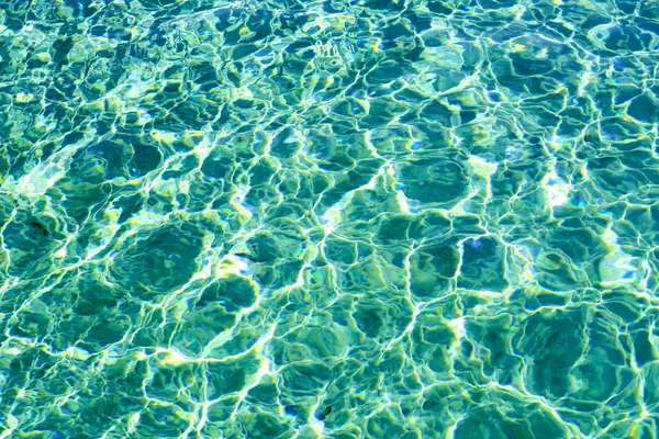Acqua Mare Limpida Con Raggi Sole Sfondo — Foto Stock