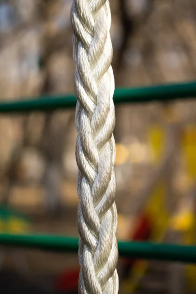 背景に白いロープのクローズ アップ — ストック写真