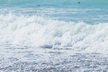 Sahilde, manzara sörf dalga deniz