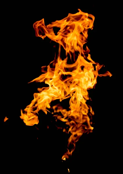 黒い背景での炎火 — ストック写真
