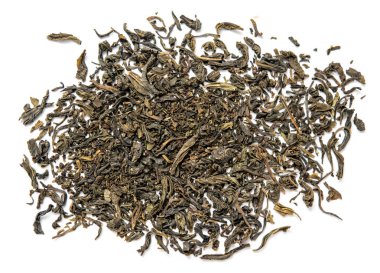 kuru yaprak yeşil çay beyaz bir arka plan üzerinde