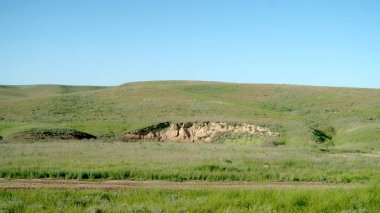 Yeşil bozkır hills güneşli