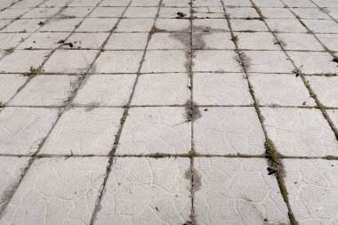 Kömür topakları mesafe sokakta