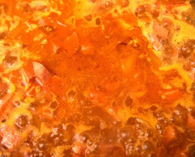 soslu kızarmış noodle