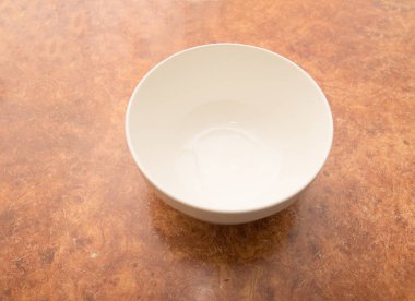 Masada beyaz kase var.