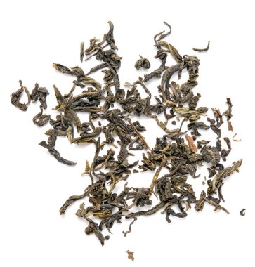 kuru yaprak yeşil çay beyaz bir arka plan üzerinde