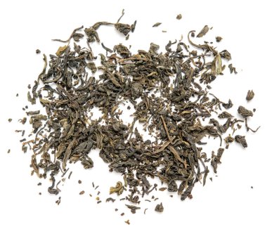 kuru yaprak yeşil çay beyaz bir arka plan üzerinde