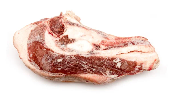 Trozo Carne Res Congelada Sobre Fondo Blanco — Foto de Stock