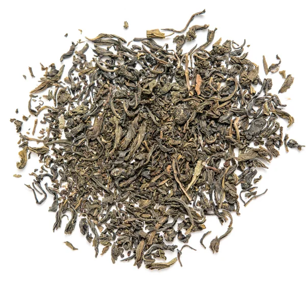 kuru yaprak yeşil çay beyaz bir arka plan üzerinde