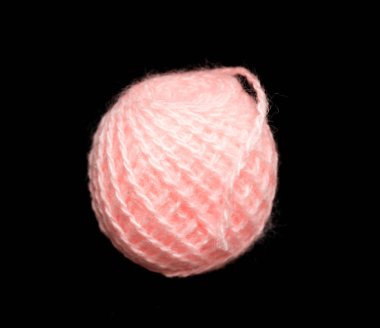 siyah bir zemin üzerine parlak yün konu arapsaçı