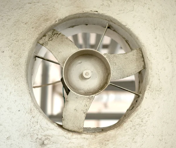 Ventilateur Aspiration Dans Mur Vieux — Photo