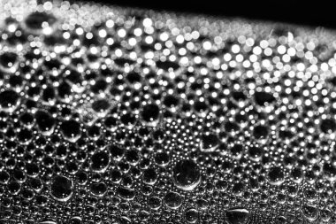 Su, arka plan bulanık damlaları