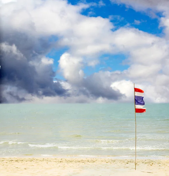Tailandia Playa Cielo Arena Marina Bandera — Foto de Stock