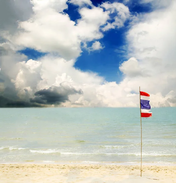 Thaïlande Plage Ciel Sable Marin Drapeau — Photo