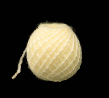 siyah bir zemin üzerine parlak yün konu arapsaçı