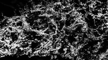 İçinde karanlık bir uçuş, ufuk bokeh su damlaları ile su sıçrama.