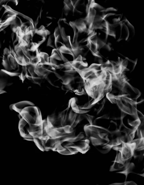 Fekete Alapon Fehér Füst Tűz — Stock Fotó