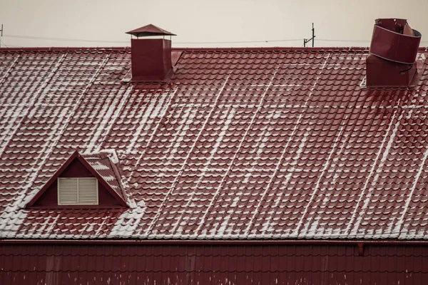 Крыша Плитка Снег Фон Неба — стоковое фото