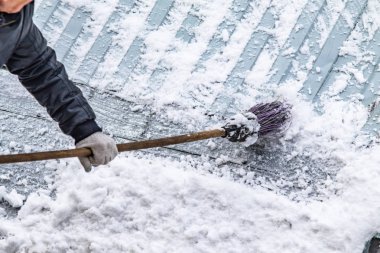kar kar kaldırma üzerinde süpürge