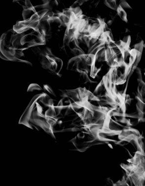 siyah bir arka plan beyaz duman alev