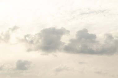 Beyaz bulutlu mavi gökyüzü, doğa arkaplan