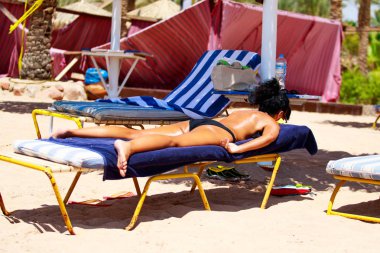 kızlar deniz manzara plaj