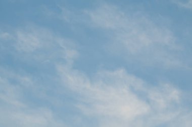 Beyaz bulutlu mavi gökyüzü, doğa arkaplan