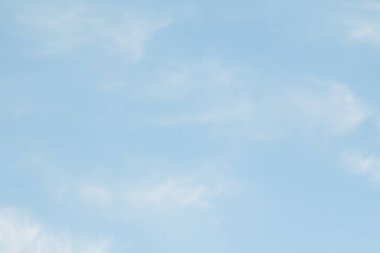 Beyaz bulutlu mavi gökyüzü, doğa arkaplan