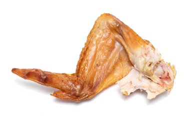 Füme tavuk beyaz zemin üzerine