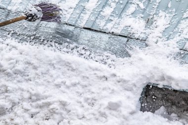 kar kar kaldırma üzerinde süpürge