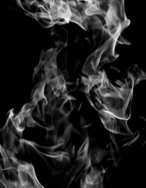 siyah bir arka plan beyaz duman alev