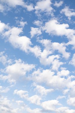 Beyaz bulutlu mavi gökyüzü, doğa arkaplan
