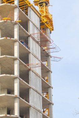 yüksek katlı yekpare ev vinç inşaatı