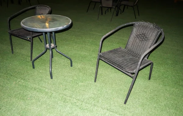 Açık havada eski görünümü iç kafe sandalye