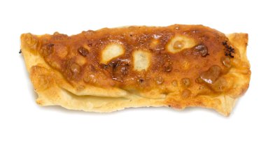 beyaz zemin üzerine etli kızarmış pies