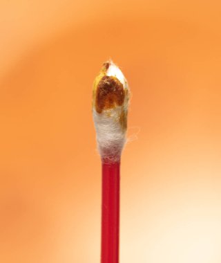 Kirli kulak için sopa