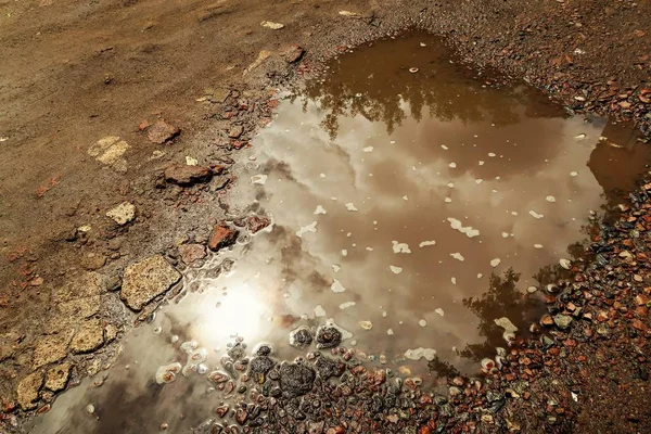 Dans Flaque Eau Soleil Reflète — Photo