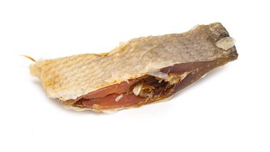 tuzlu balık beyaz zemin üzerine bira için kurutulmuş