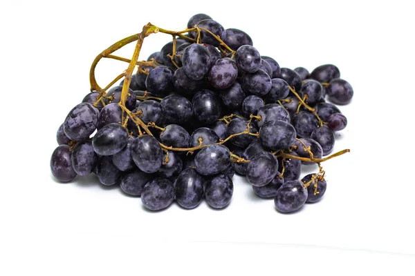 Bando Uvas Escuras Isoladas Sobre Fundo Branco — Fotografia de Stock