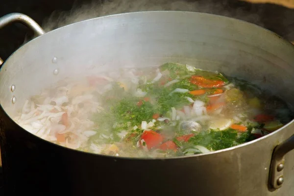 Caldeirão Ferro Fundido Sopa Cozinha Rua — Fotografia de Stock