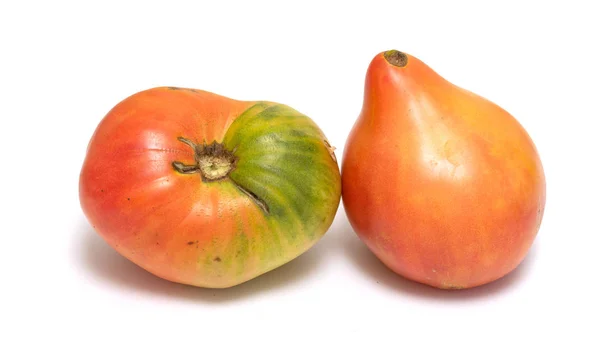 Vista Cerca Tomates Maduros Frescos Aislados Sobre Fondo Blanco —  Fotos de Stock