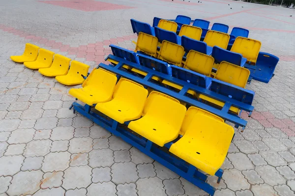 Stadyumun Öbek Için Plastik Sandalye — Stok fotoğraf