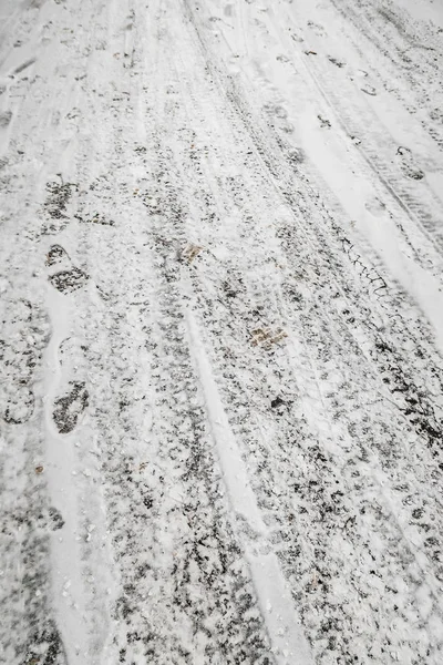 Śladowe Ilości Samochodów Snow Droga Lodowych — Zdjęcie stockowe