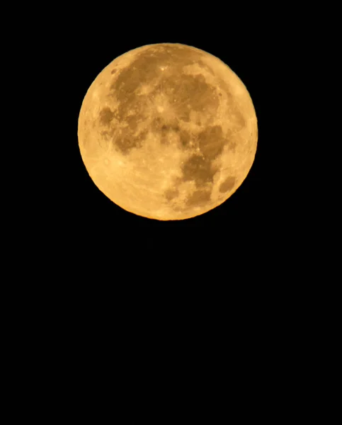 Gele Maan Zwarte Lucht — Stockfoto