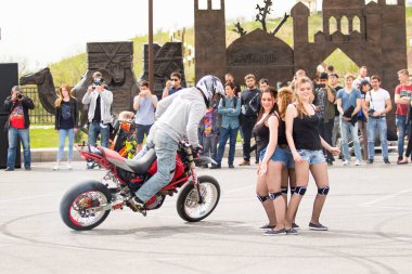 Shymkent, Kazakistan - 15 Şubat 2017: Motosiklet motorcu sezon açılış 15 Mart 2017 yılında Çimkent