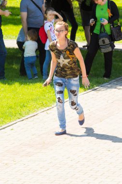 Shymkent, Kazakistan 9 Mayıs 2017: Ölümsüz alayı. Halk festivaller insan. Büyük Vatanseverlik Savaşı 1941-1945, Kızıl Ordu ve Sovyet halkının Zafer Bayramı.