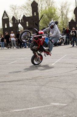 Shymkent, Kazakistan - 15 Şubat 2017: Motosiklet motorcu sezon açılış 15 Mart 2017 yılında Çimkent