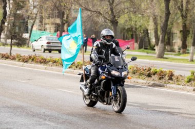 Shymkent, Kazakistan - 15 Şubat 2017: Motosiklet motorcu sezon açılış 15 Mart 2017 yılında Çimkent