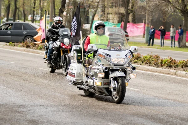 Shymkent, Kazakistan - 15 Şubat 2017: Motosiklet motorcu sezon açılış 15 Mart 2017 yılında Çimkent