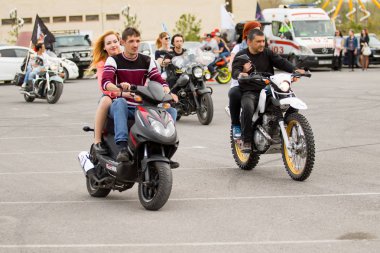 Shymkent, Kazakistan - 15 Şubat 2017: Motosiklet motorcu sezon açılış 15 Mart 2017 yılında Çimkent